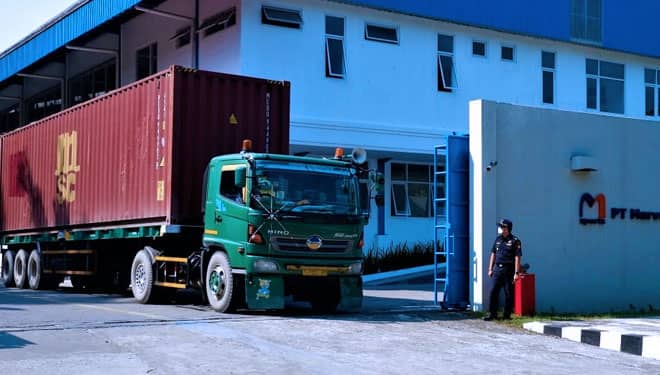 PT Marvel Sports Ekspor Tujuh Ton Sarung Tangan ke Amerika Serikat