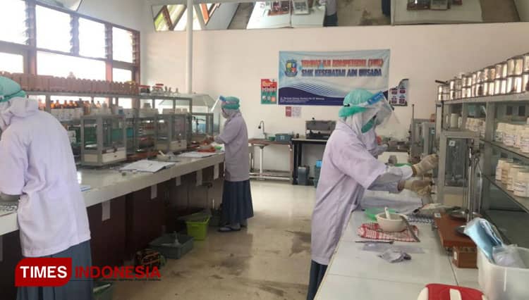 Laboratorium Lengkap dan Representatif, SMK Kesehatan Adi Husada Malang Siap Cetak Generasi Unggul
