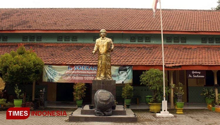 Saat Sekolah di Mojokerto, Soekarno Kecil Pernah Tak Naik Kelas