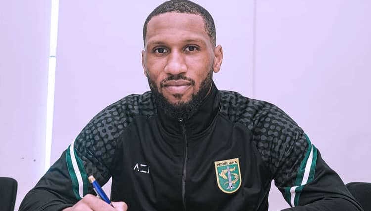 Persebaya Surabaya Kontrak Mantan Bek Leicester City Alie Sesay