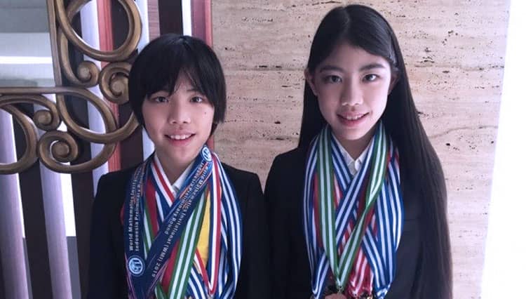 Dua Bersaudara Asal Indonesia Juara Olimpiade Matematika Internasional
