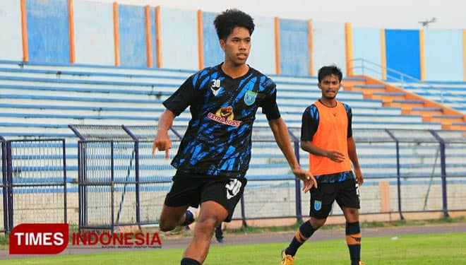 Dilepas Arema FC, Sandy Ferizal Berlatih Bersama Persela