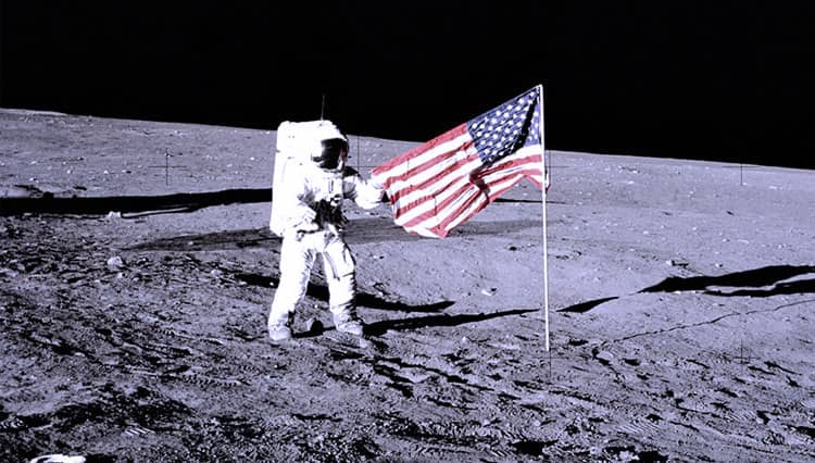 Sejarah Hari Ini: 20 Juli, Neil Armstrong menjadi Manusia Pertama di Bulan