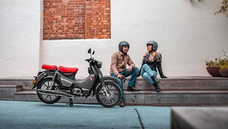 Honda Super Cub Wajah Baru Dibanderol Rp73 Juta
