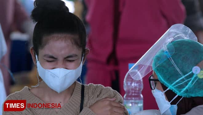 Carut Marut Capaian Vaksinasi Covid-19 Kota Malang