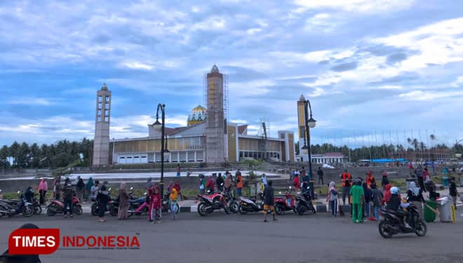 Ratusan Warga dan Siswa di Sofifi Antusias Ikuti Bakti Massal Sambut STQ Nasional XXVI
