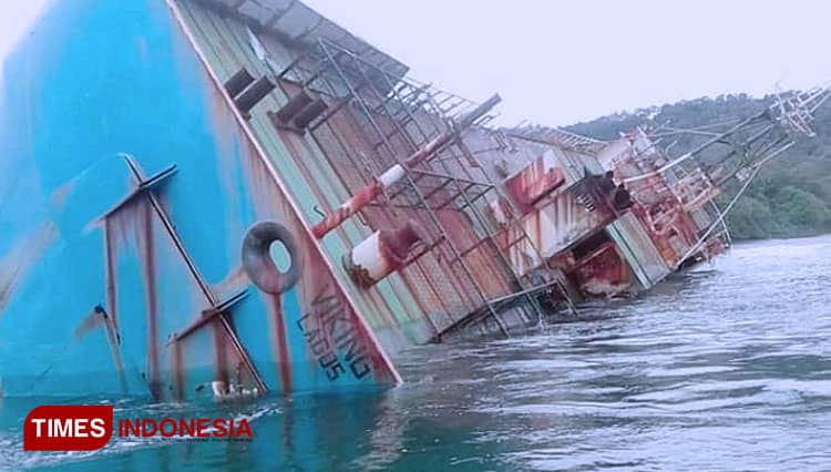 Mengungkap Keberadaan Kapal MV Viking Lagos di Pantai Barat Pangandaran