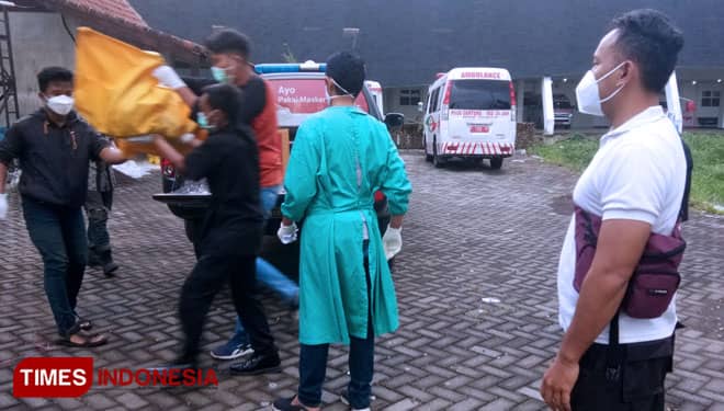 Bayi Terbungkus Plastik di Sungai Banyuwangi, Diduga Baru Dua Hari Dibuang