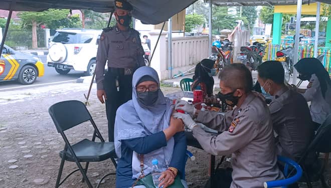 Vaksinasi Klinik Pratama Polres Ciamis Sediakan 200 Dosis Vaksin