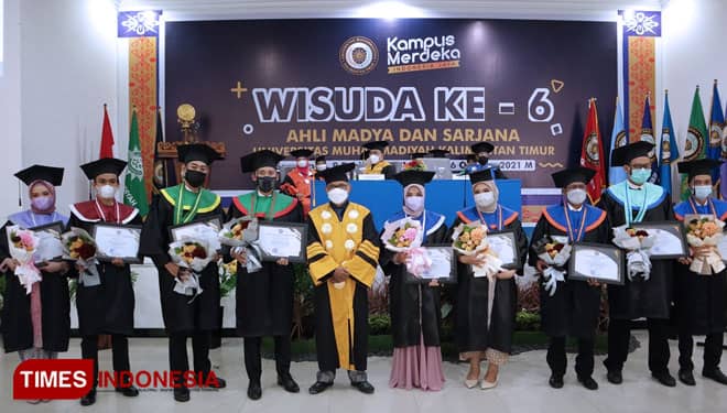 UMKT Wisuda 571 Lulusan