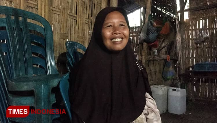 Kisah Sri Hartuti, Guru Honorer di Ngawi yang Tinggal di Pinggir Hutan Jati