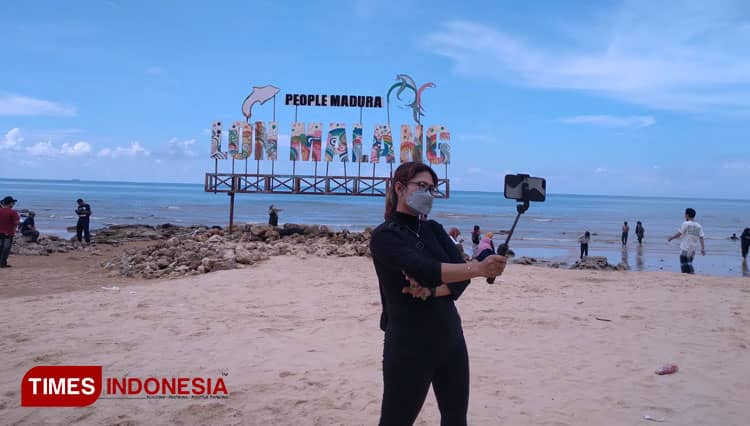 Melihat Indahnya Wisata Pantai Lon Malang di Sampang Madura