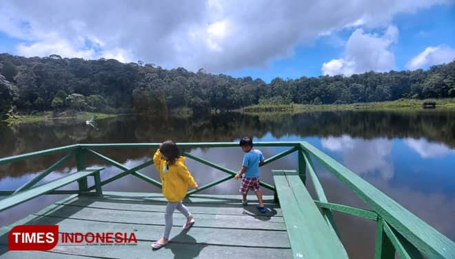 Pesona Danau Tambing yang Memukau