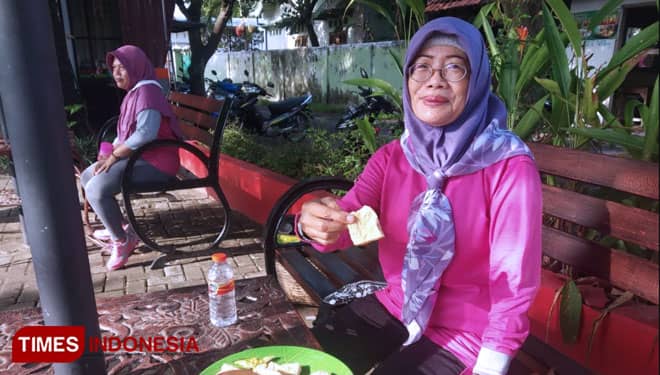 Tahu Petis Lapak Sedayu Madiun, Teman Ngopi Usai Olahraga Pagi