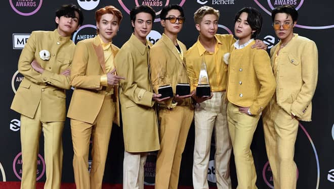 BTS Raih Artist of The Year AMA 2021