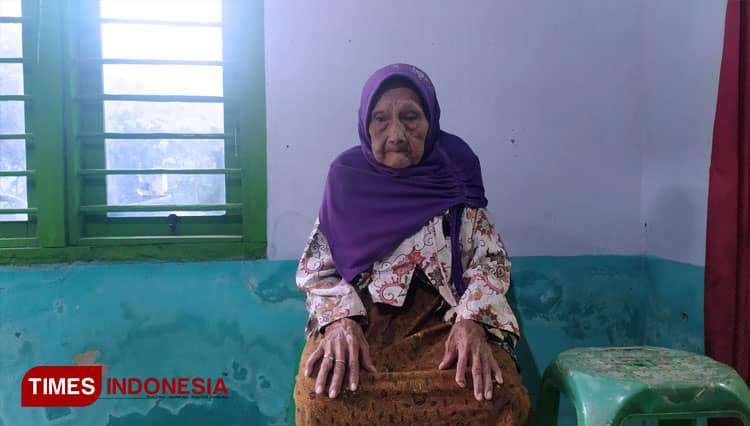 Kisah Nenek Berusia 125 Tahun di Jombang yang Masih Rajin Beribadah