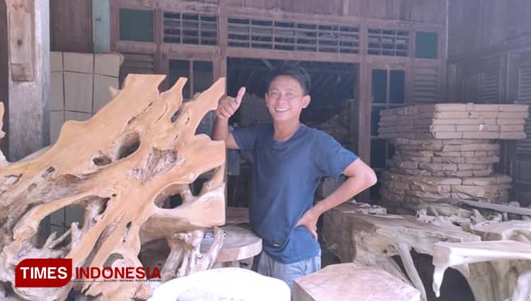 Keren, Kerajinan Akar Jati Blora Tembus Pasar Luar Negeri