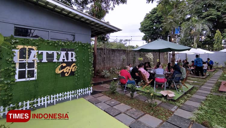 Lattar Cafe, Tempat Nongkrong Baru di Cirebon yang Berasa di Rumah Sendiri