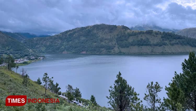 Capture the Picturesque Views of Lake Toba