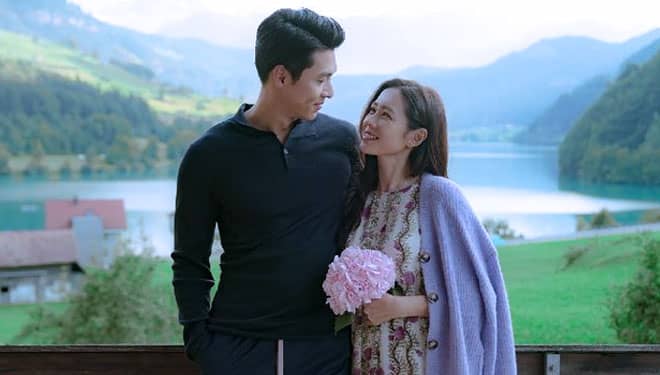 Pamerkan Gaun Pengantin Mini, Son Ye Jin Umumkan Akan Menikah dengan Hyun Bin