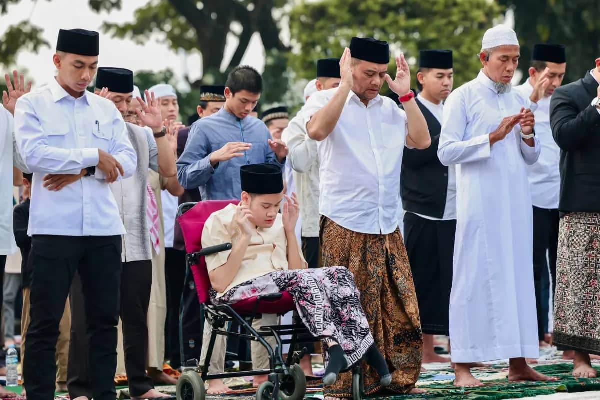 Shalat Id di Simpanglima, Ahmad Luthfi Ajak Perkuat Persatuan dan Dorong Ekonomi UMKM