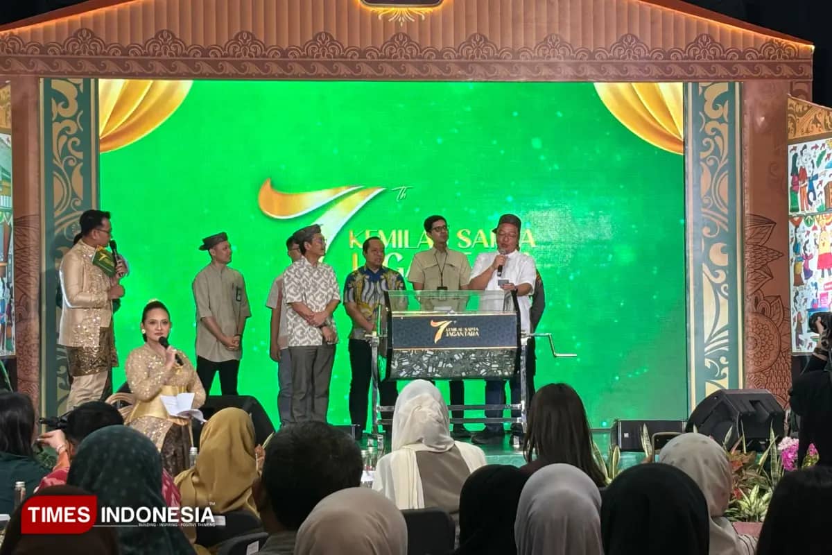 Belanja Saat Lebaran, Warga Bojonegoro Bawa Pulang Motor N-max dari Gressmall