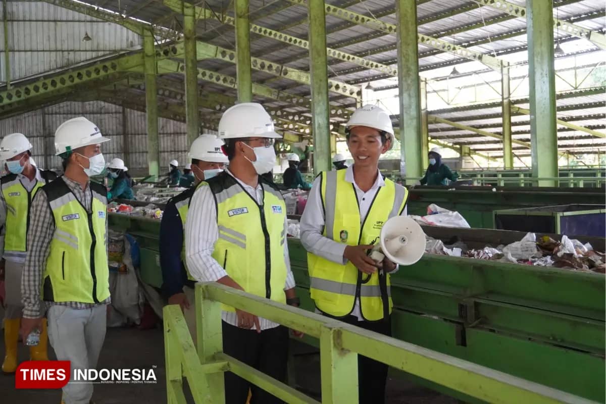 Atasi Persoalan Sampah, Ponpes Darussalam Blokagung Banyuwangi Siapkan Lahan 1 Hektare untuk TPS3R