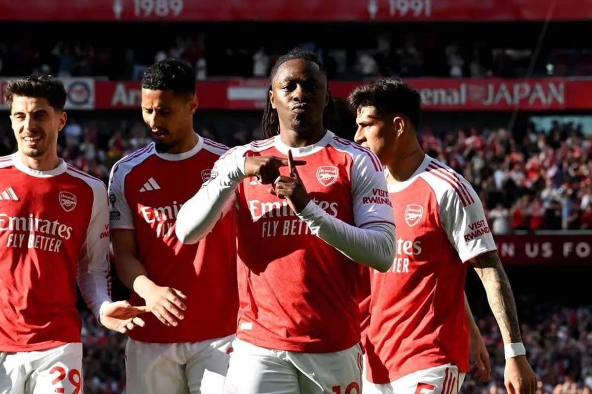 Man City ke Final FA Cup, Arsenal Kembali Pimpin Liga Inggris