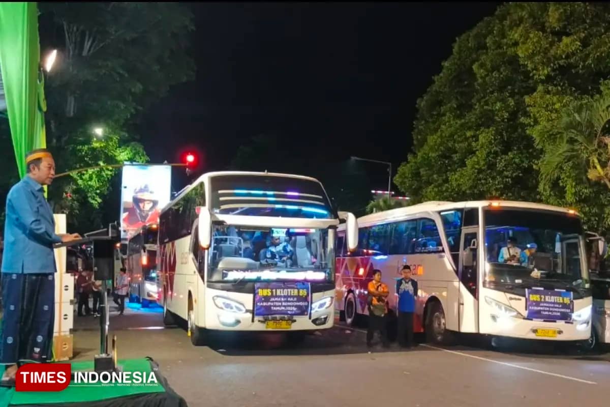 Bupati Bondowoso Lepas Ratusan Jemaah Haji, Titip Nama Baik Daerah