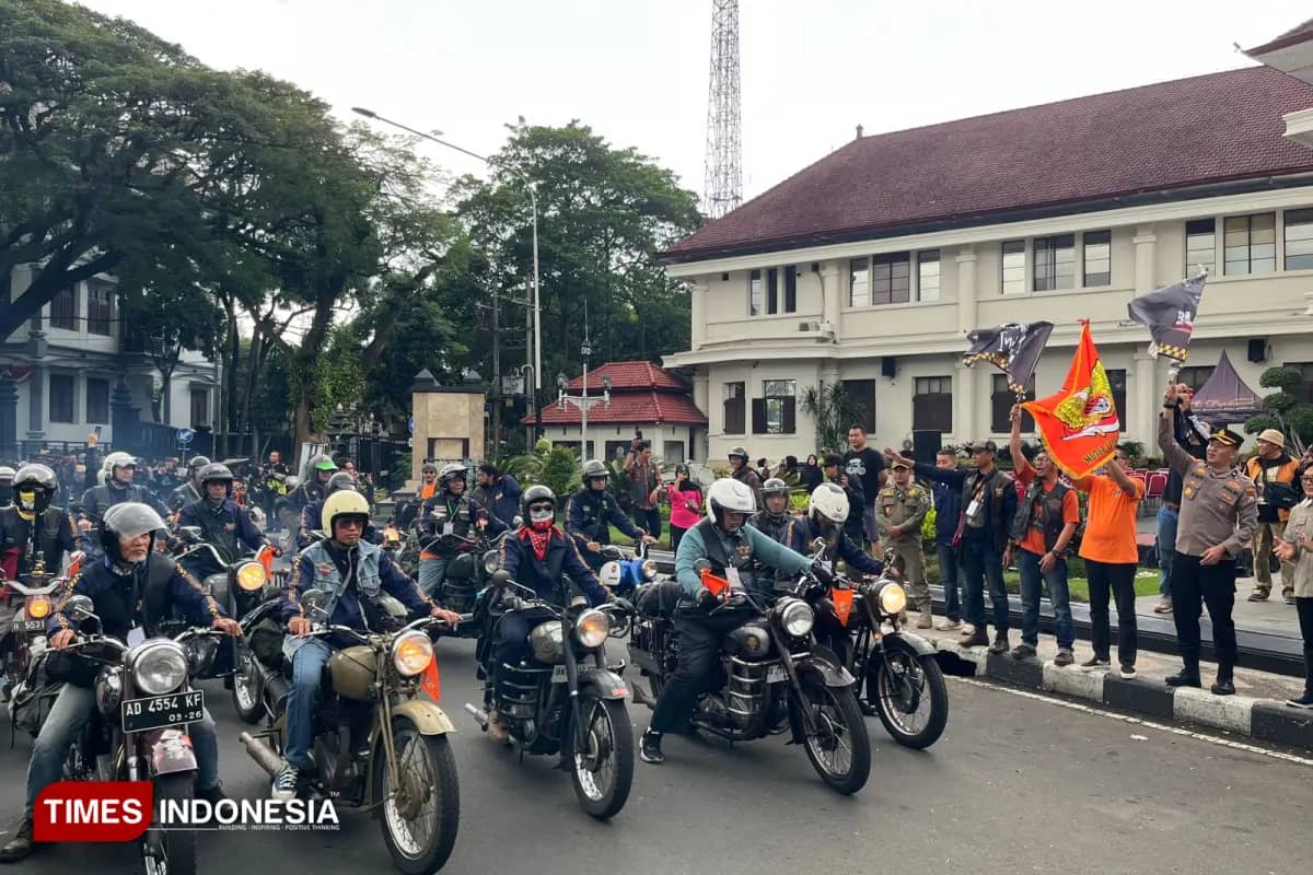 Heritage Kota Malang Jadi Daya Tarik, Ratusan Motor Antik Mancanegara Mengaspal