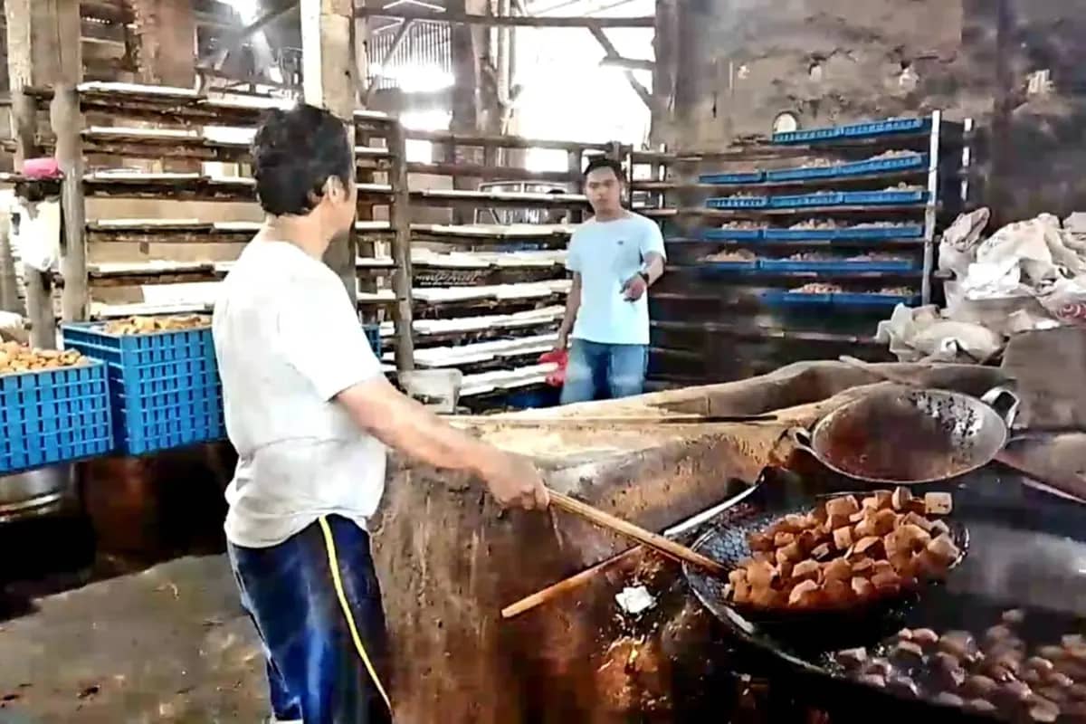 Kedelai Mahal dan Pasar Lesu, Pabrik Tahu di Langensari Cianjur Terpaksa Gulung Tikar