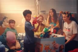 Toy Story Luncurkan Film Pendek untuk Kemanusiaan