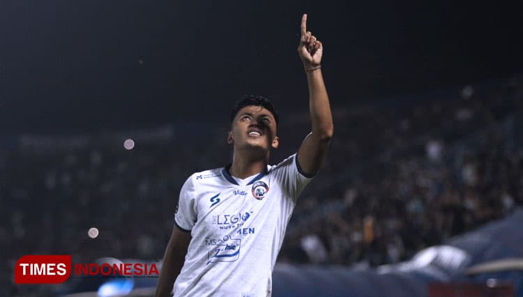 Gol Penalti Irsyad Maulana, Arema FC Kalahkan Persik Kediri