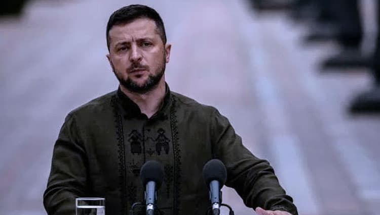 Presiden Zelenskyy Bersumpah Membalas Bila Rusia Menyerang di Hari Kemerdekaan Ukraina