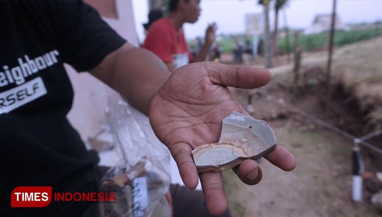 Eskavasi Situs Watesumpak Mojokerto Ditemukan Mangkok dari Era Dinasti Yuan