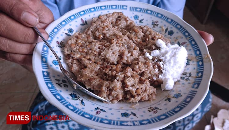Mencicipi Sajian Bubur Harisah, Kuliner Paling Dicari Saat Haul Bungah Gresik