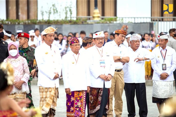 Menteri PUPR RI Dampingi Presiden RI Jokowi Resmikan Penataan Kawasan Pura Besakih