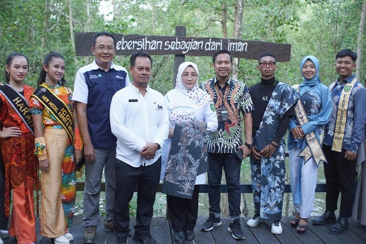 Kampung Teluk Semanting Kabupaten Berau Kembangkan Ekowisata Mangrove