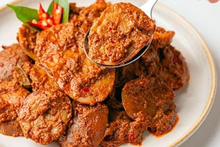 5 Masakan Tradisional Indonesia Berbahan Jengkol