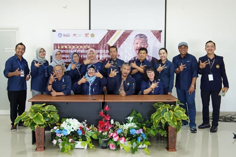 Ilmu Komunikasi UNMER Malang Susun Kurikulum Berbasis ICE