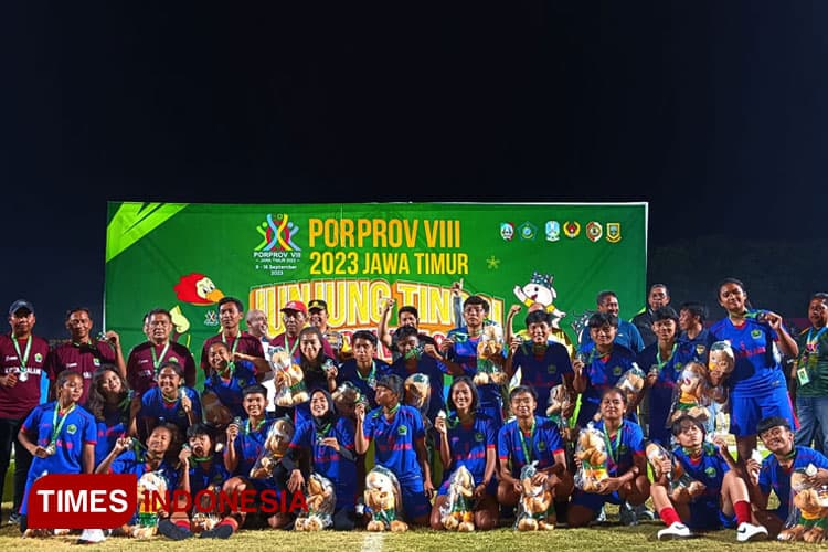 Sepak Bola Putri Kota Malang Sumbang Mendali Perak