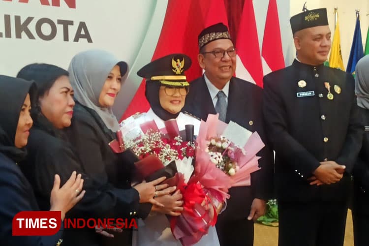 Kepala BKD Jatim Indah Wahyuni Jabat Pj Bupati Lumajang