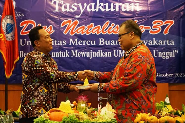 Rayakan Dies Natalis ke-37, Ini Capaian Prestasi yang Disampaikan Rektor UMBY