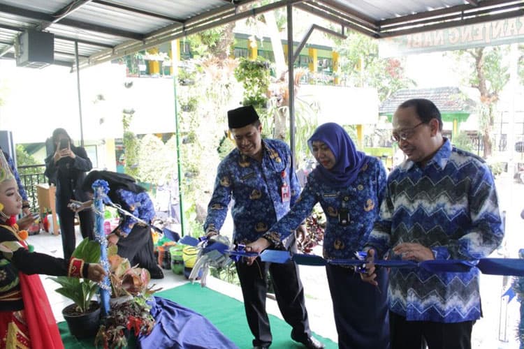 Hasil Hibah PKM UWG Malang Pengolahan Air Limbah Berbasis Ecogreen Diresmikan 