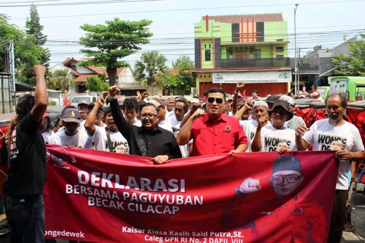Kaisar Kiasa Kasih Said Putra Terima Dukungan Meriah dari Ratusan Abang Becak