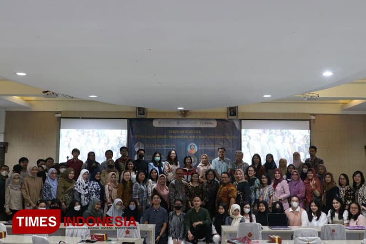 FK Ubaya Gandeng FK UGM Adakan Seminar Bioetika