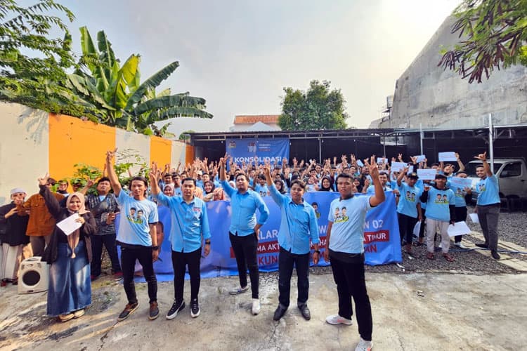 Ratusan Aktivis dan Mahasiswa Jawa Timur Siap Menangkan Prabowo - Gibran