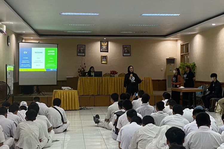 EKRUTES.ID Beri Pembinaan Karir dan Penyiapan Pasar Kerja untuk Siswa Kejuruan