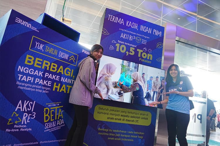 PNM Salurkan 10 Ton Pakaian Favorit Karyawan dan 60 Kg Jeans Lewat Aksi Decluttering