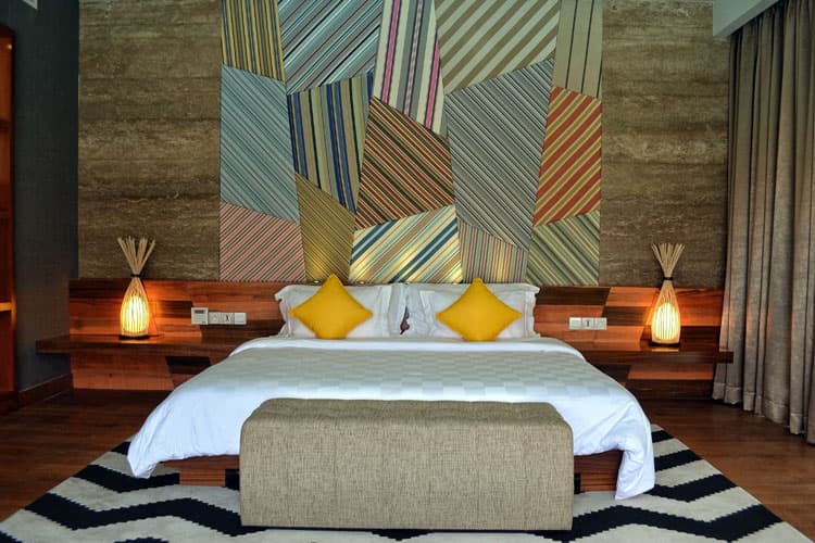 TS Suites Seminyak Rayakan Satu Tahun Kerja Sama dengan JAAN Indonesia untuk Lindungi Satwa Liar